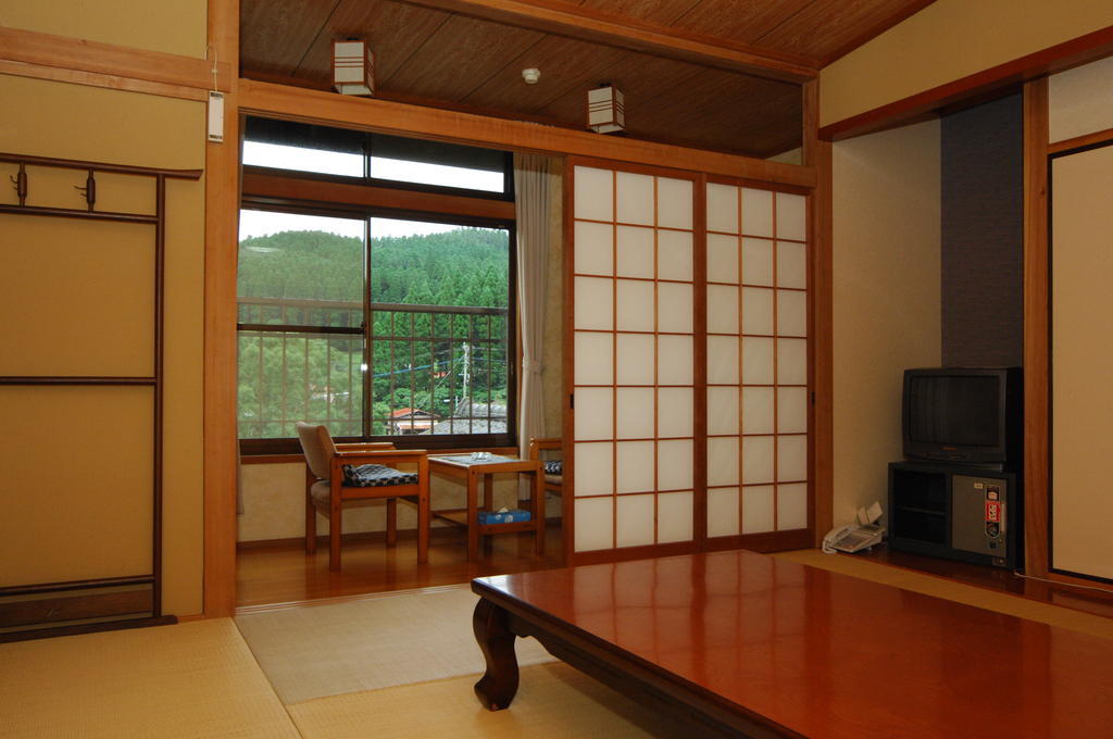 Ryokan Yunosako Минамиогуни Стая снимка